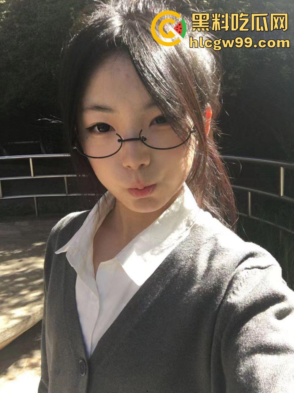 浙江中医药大学嫩妹【孙婷沅】被金主3W包养,JK制服黑丝酒店狂插,假装害羞却爽到欲仙欲死!