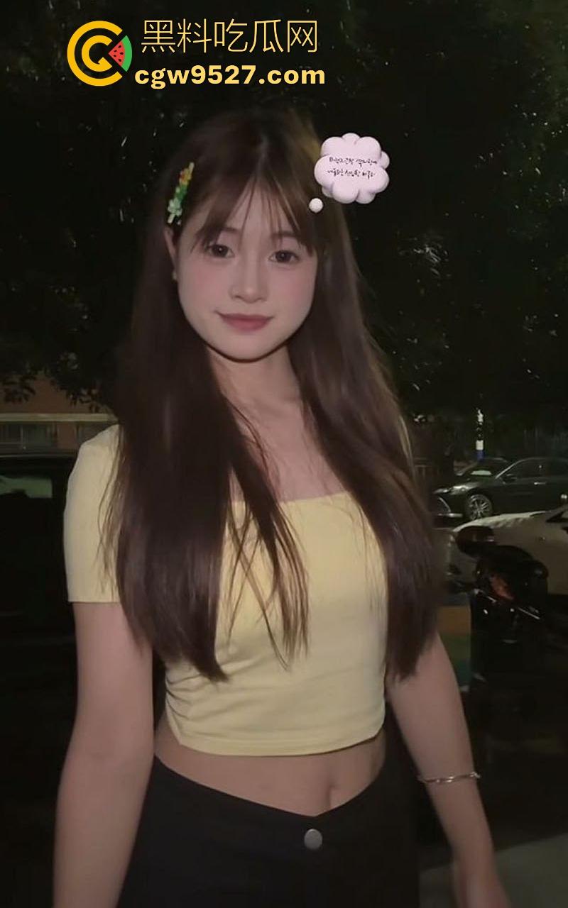 安徽职业技术学院00后极品嫩妹【张晓】私密视频流出，清纯如邻家女孩，各种性爱姿势撩人心弦，反差感拉满！