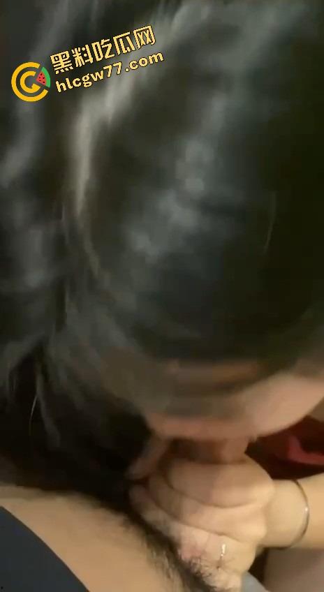 武汉公司里的母狗同事『钱津淼』喜欢玩SM戴项圈当狗,每晚都想被干哭,每次都要口爆才收工!