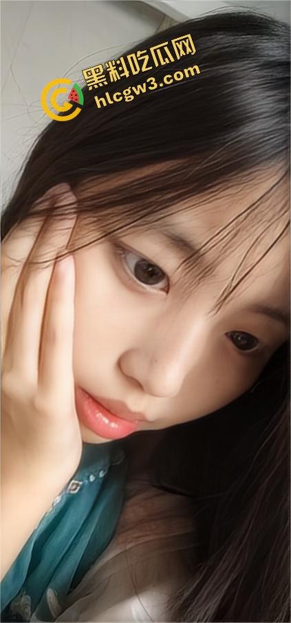 贵阳女子职业旅游职高反差学生妹【戴雅琴】花季少女下海约炮 与单男多体位做爱 逼太紧太痛苦!独家流出!