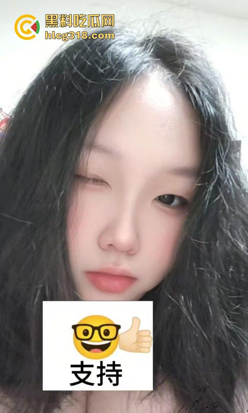 浙江金华韩小骚货【林依依】抖音【超想吃芋泥诶】自慰视频曝光,童颜巨乳自慰骚穴白浆拉丝极为骚浪!