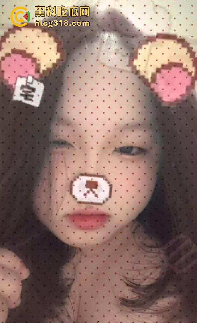 浙江金华韩小骚货【林依依】抖音【超想吃芋泥诶】自慰视频曝光,童颜巨乳自慰骚穴白浆拉丝极为骚浪!