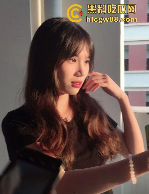 19岁师范浪娃『庄小慧』不恋爱只操炮,周六酒店速干嫩洞来一发,网上母狗骗子横行,兄弟们捅逼别翻车!