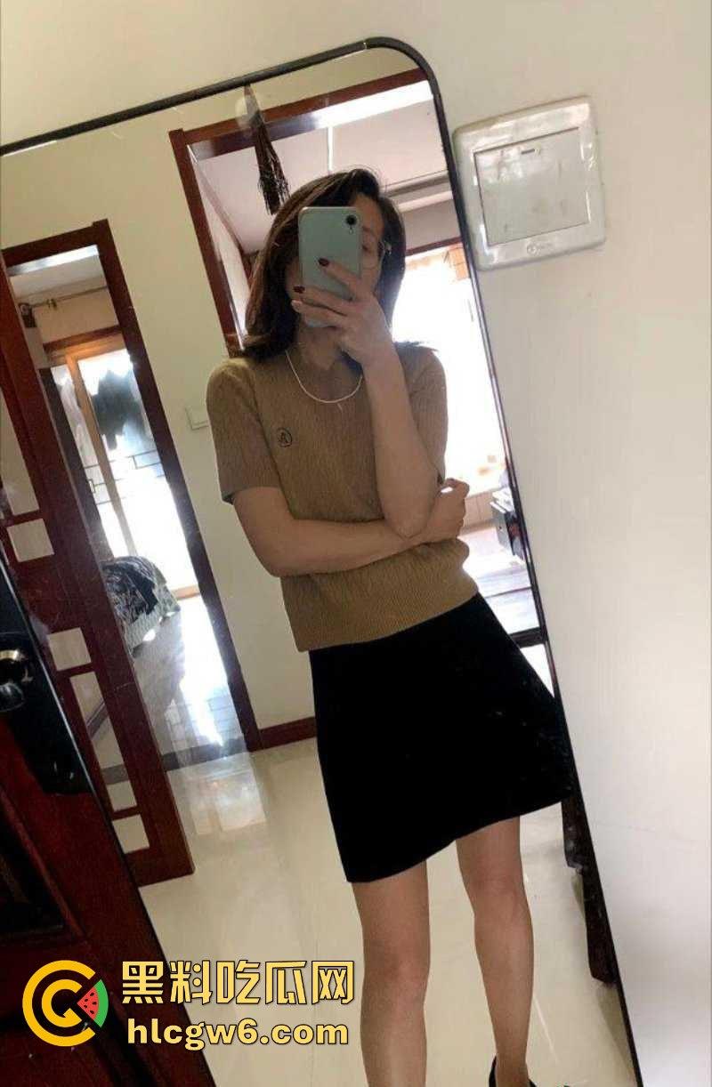 涡阳县小学女校长塌房视频流出 风韵少妇上位疑似靠教育局长床上绩效 后入摇床摇出来的校长椅稳如泰山!