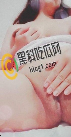 越南童颜巨乳白虎网红 TranMinhThienDi 身材极品的反差婊 发给男友的私房片泄漏