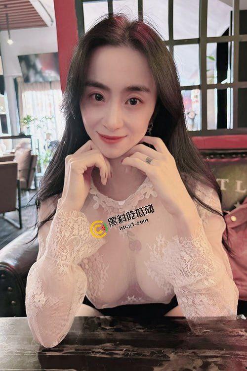 陕西咸阳抖音网红 大表姐真人 东北骚母狗 猛吃精子泡面 猛干精液拌饭 视频外传