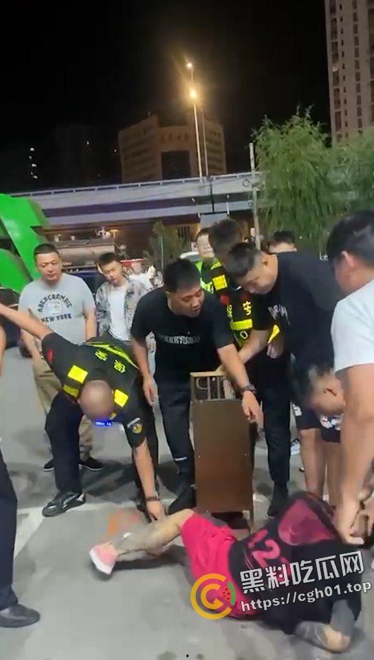 爷们要战斗!精神小伙战斗合集 飞踢 围殴 砍刀 古惑仔又都回来了