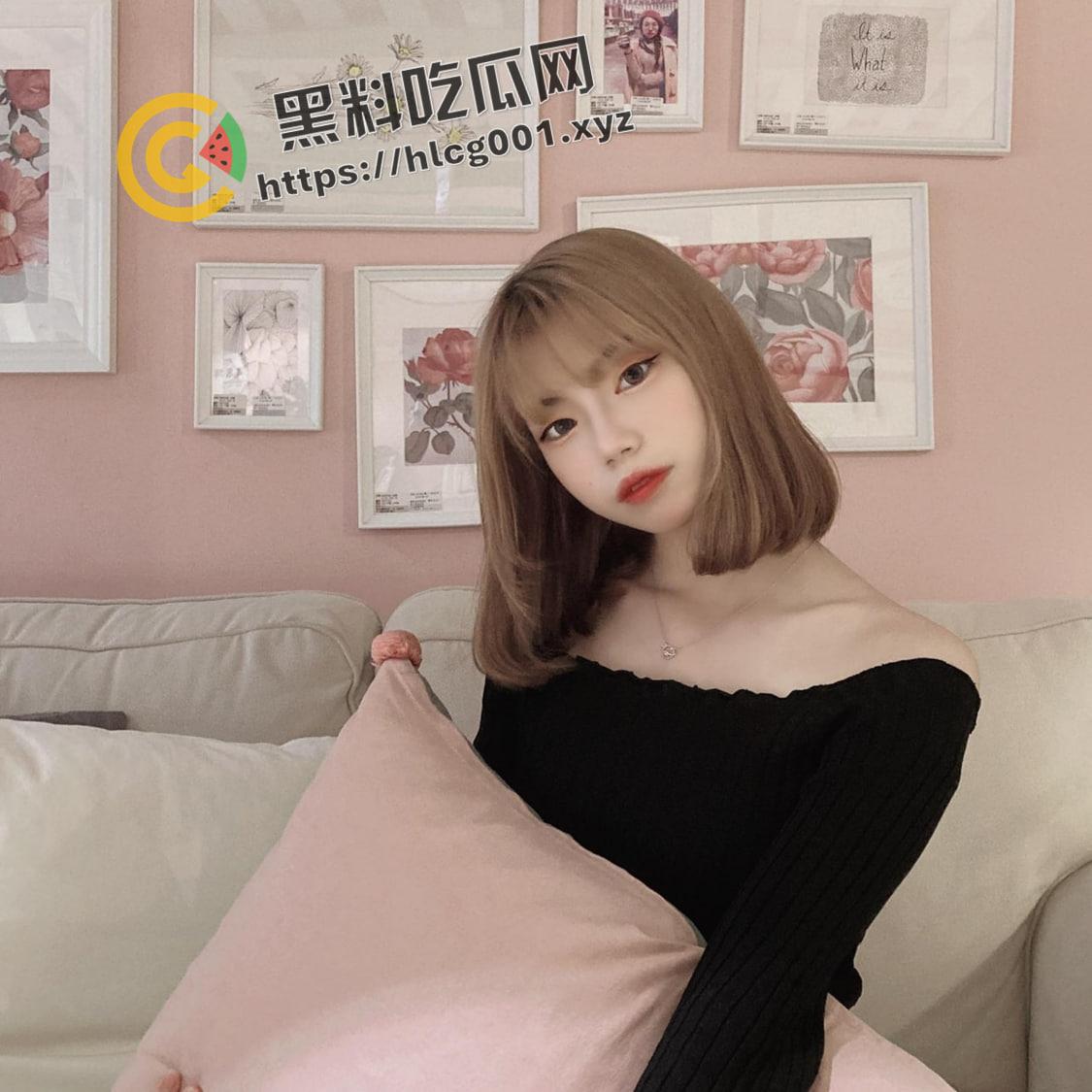 贵州职业技术学院翘臀精神小妹 极品炮架 后入狂喷 这怕不是属水枪的 做爱视频被前男友流出