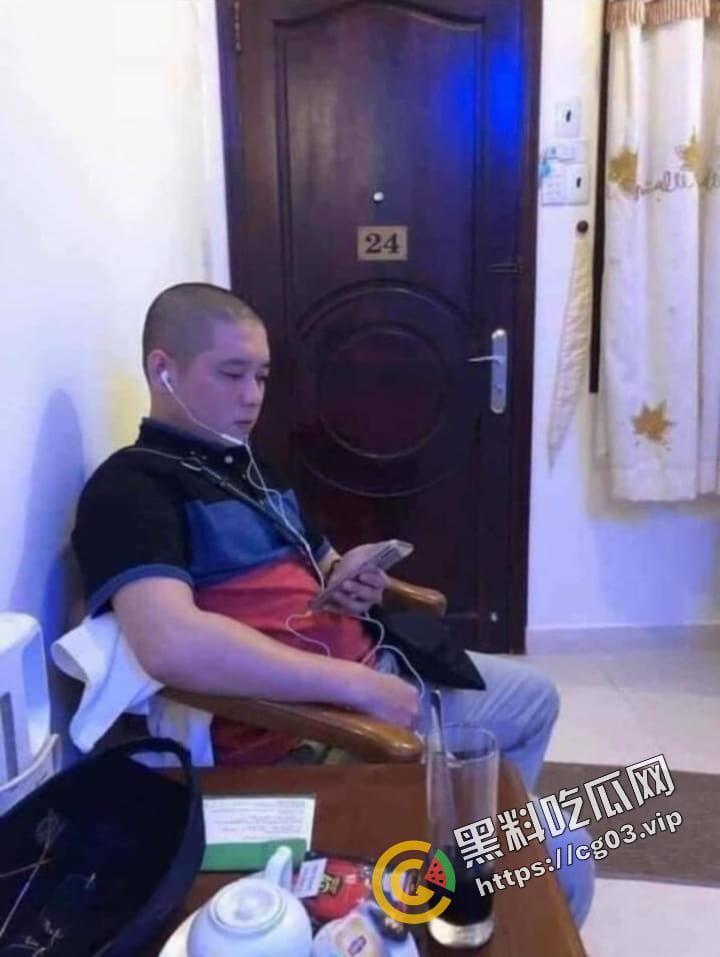 成都石象寺住持【释照然】与女主播发生性关系被敲诈三百万 性爱视频曝光! 大师,红尘那些事你把握不住!