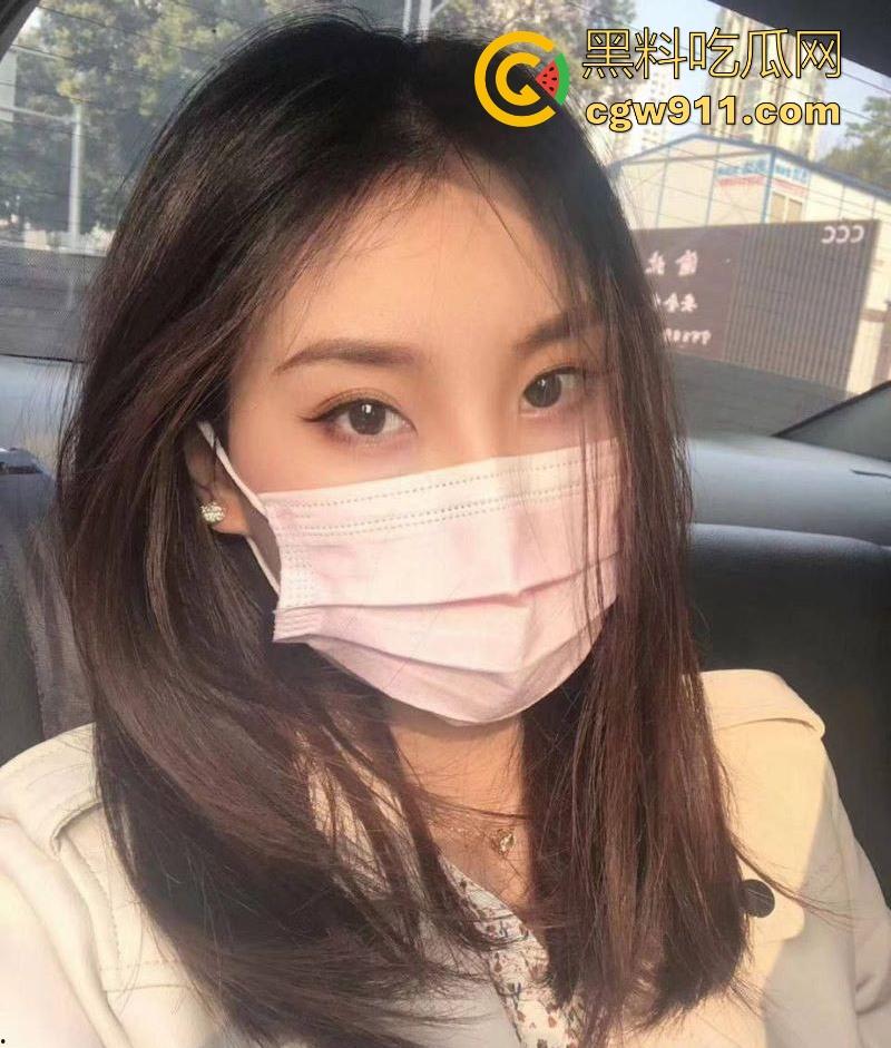 约炮浙江大学【胡雯璨】私密视频流出,床上揉胸吃鸡狂秀舌技,巨乳撅起被内射,跟学校的她完全相反!