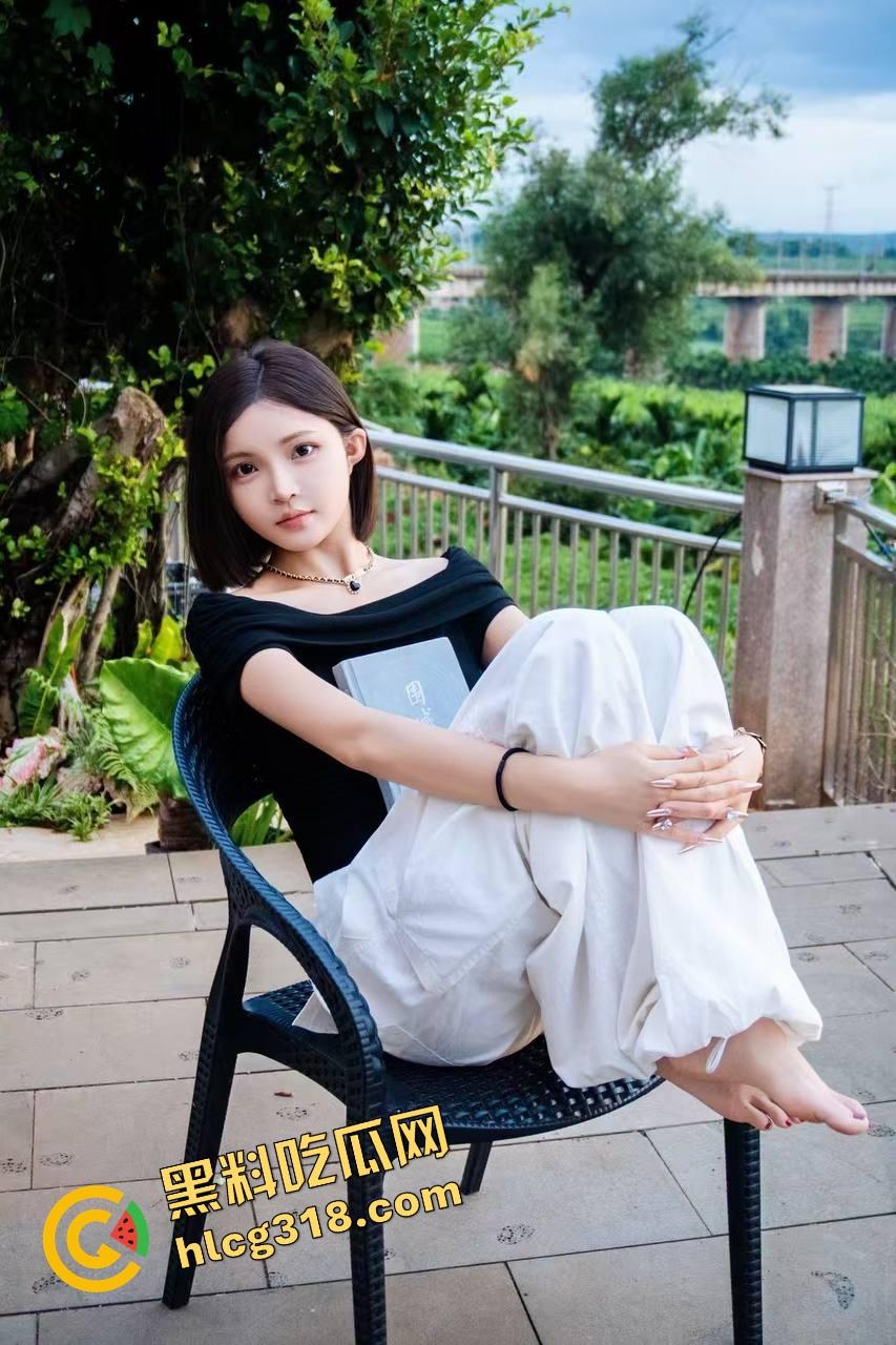 苏州城北小区少妇『李婉儿』爆操时被一边日一边扇脸打奶，脸跟奶子都被打红了还浪叫，这炮情绪拉满！