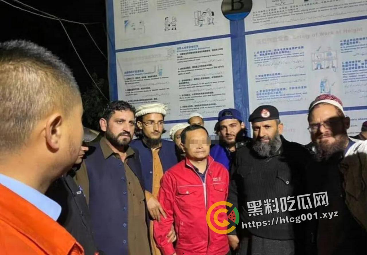 中巴友好?巴基斯坦自杀炸弹造成五名中国工程师死亡 现场画面曝光