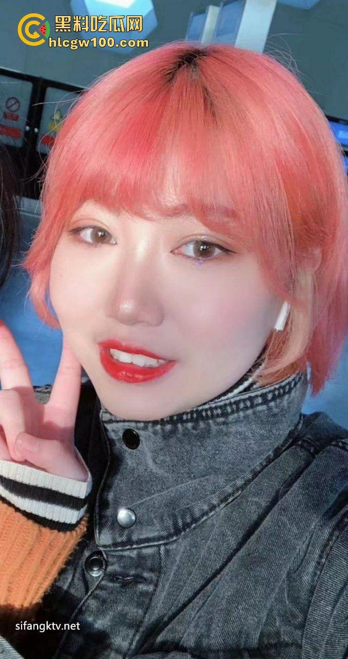 哈尔滨工程学院微胖巨乳【梁悦悦】约炮视频流出，酒店开房穿上情趣战衣做爱口爆颜射脸上！