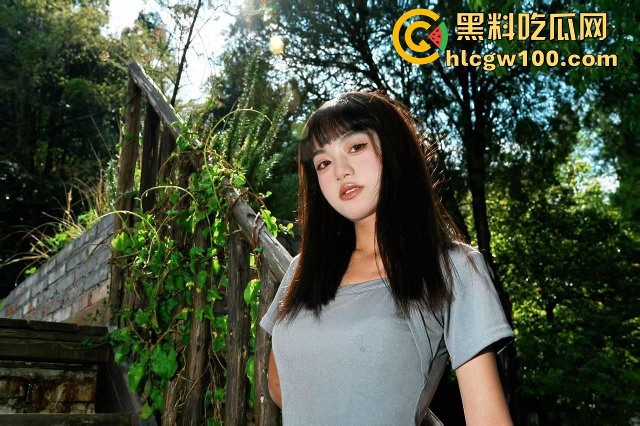 长沙大专嫩妹『罗诗琪』骚出花1万块包养活好不黏人,7分钟速推口技舔到麻,口交深喉舔到飞起大哥直接喊值!