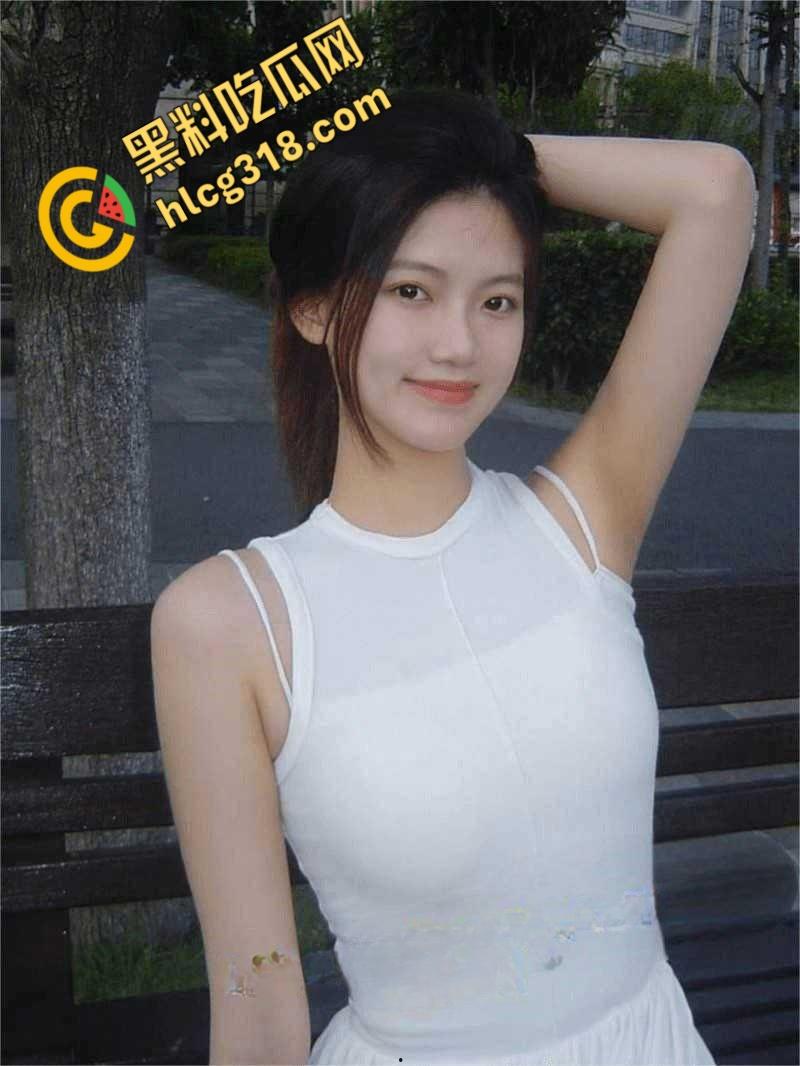 上海高颜值幼师【陈诗雅】,一线天白虎水嫩多汁,床上乖乖听男友话,眼罩白丝无套爽内射 !