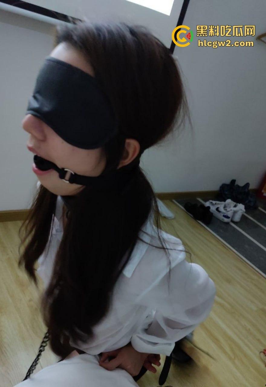 高冷女领导【朱静怡】调教!绳艺捆绑口塞羞耻呻吟,爆出惊人反差,网友直呼看得顶不住!