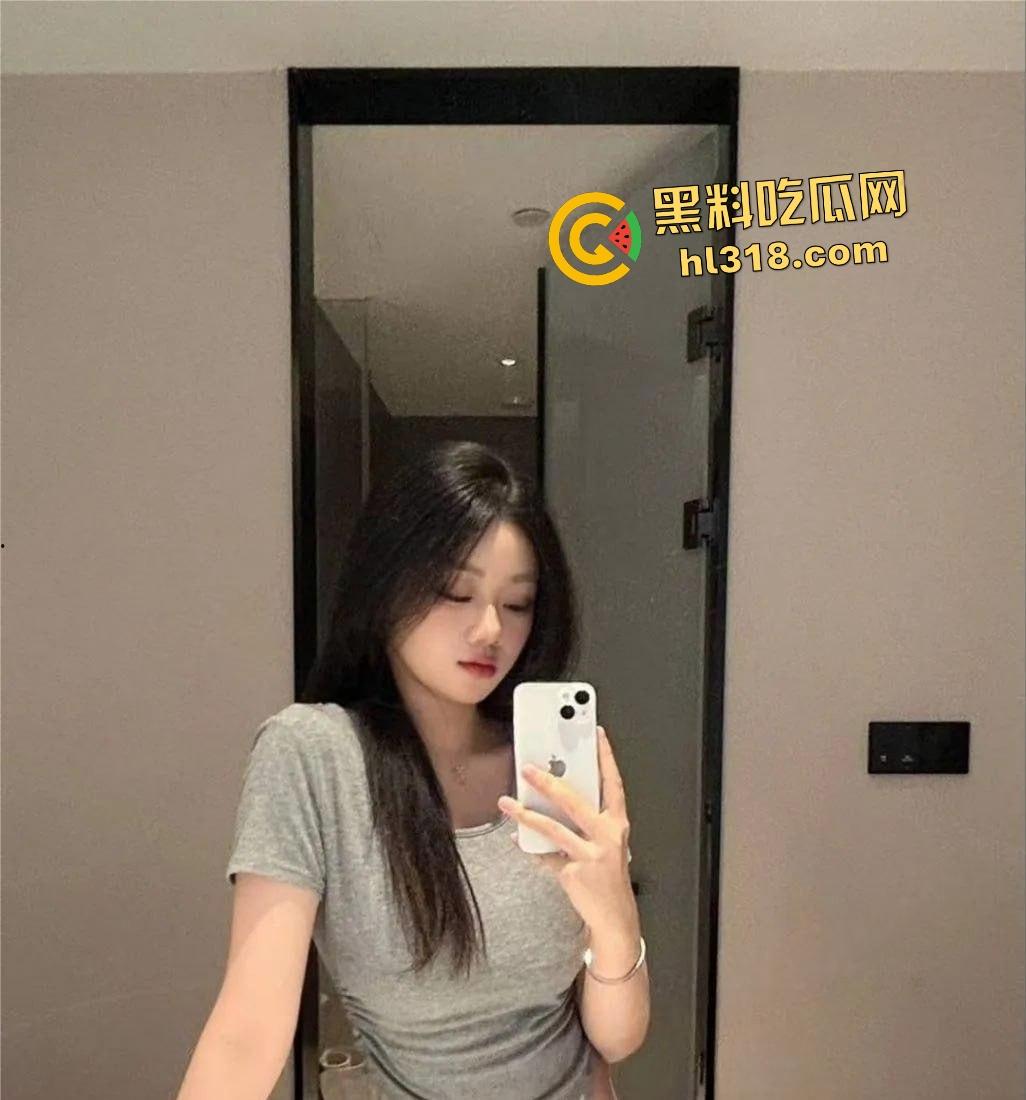 南宁文化传媒模特【许佳琪】深夜堕落,传媒老板大屌爆操,被掐脖子快要窒息了也要享受高潮!