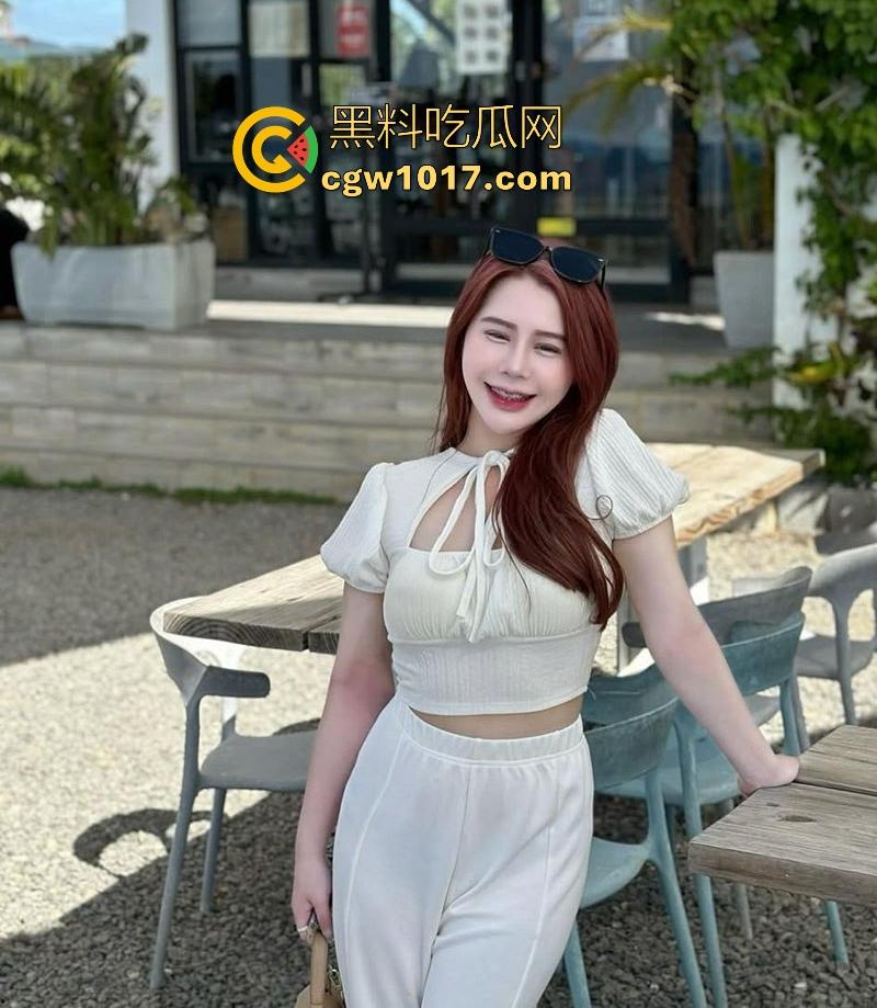 大神爆光约炮高颜值网美【洪七】甜美外表极品尤物身材,露脸口交18厘米大鸡巴整根吞没,骚逼骑乘后入疯狂榨精!