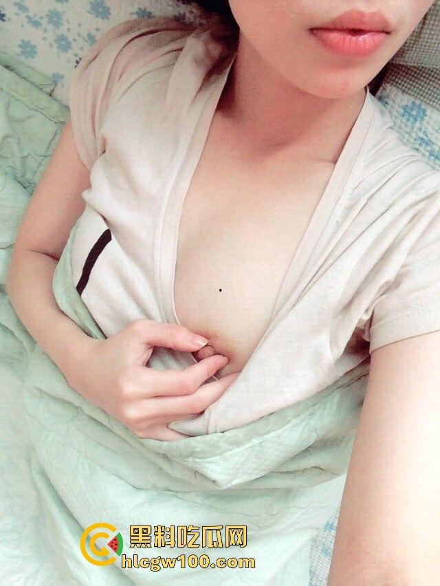 韩国风韵少妇【金贤敏】自拍露脸性爱视频曝光,年少不知少妇好错把少女当成宝!!!