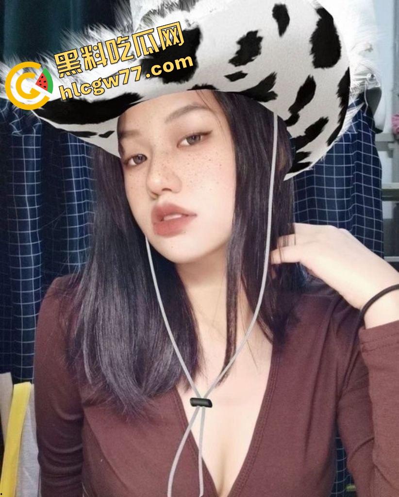 上海城建职院环境艺术系【王梅君】真是骚出新高度,临毕业一句只是玩玩就甩人,大学母狗果然不讲武德!