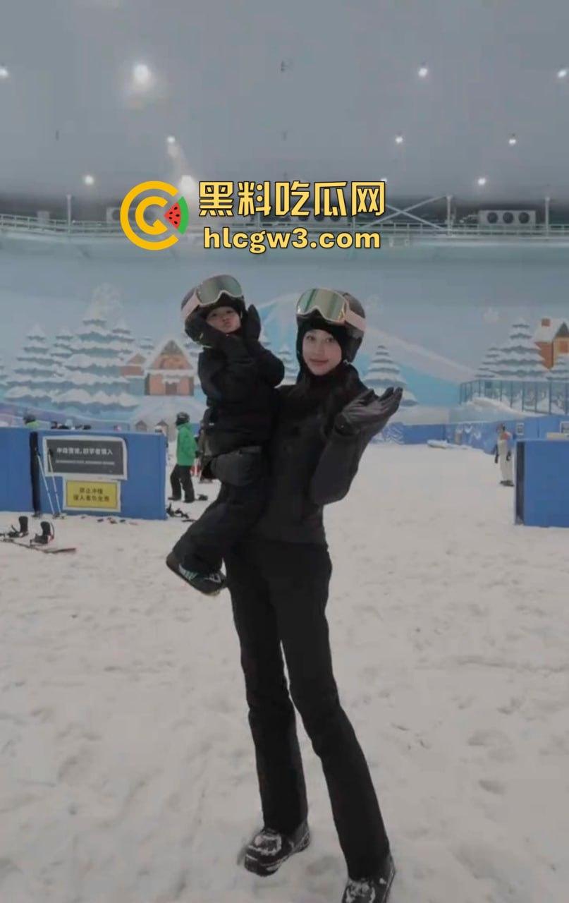 擦边也能剑指财富?冠军剑不够用擦边当武器!击剑冠军『秦雪』反手回怼擦边