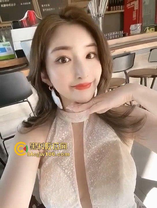 海南极品少妇【夏宇程】性爱视频曝光,平日里贤妻良母私底下非常淫荡,全程炸裂!