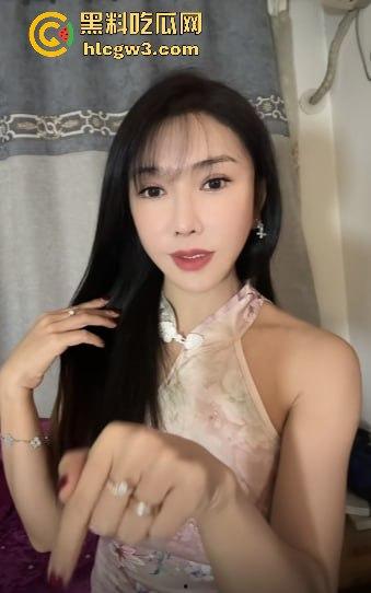 抖音快手400万粉丝网红【龚玥菲】私密裸聊视频外泄!这个骚逼捞金不择手段,露逼挑逗金主花样多