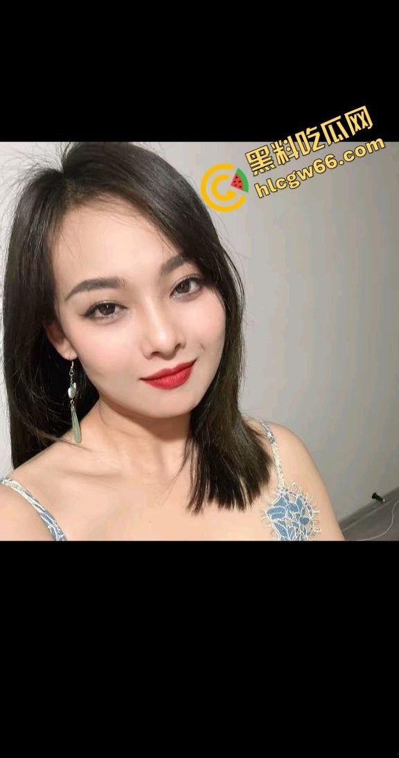 贵阳茅台老板娘【闪总】酒卖不动干脆卖逼,微信流出剧情福利包,护士装口交挑逗骚到爆!