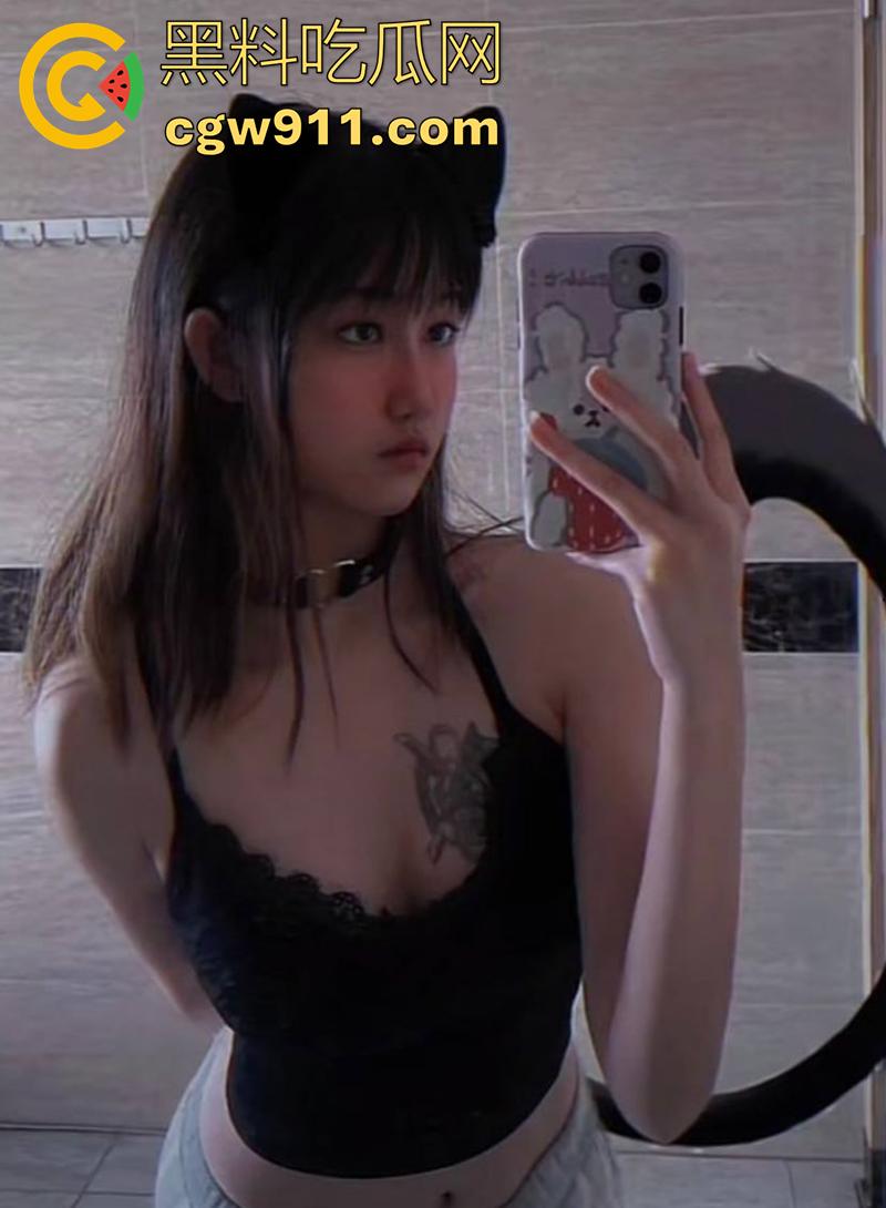 大神曝光小母狗【何梦诗】,湖北人打过胎,超喜欢玩3p和群p,鸡巴大能力强的,需要的来联系!