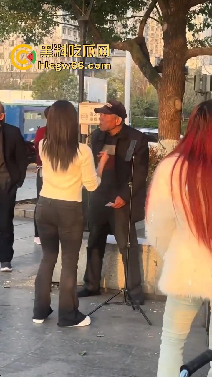 山西晋城榜一大哥线下打赏真实版拒绝中间商,拒绝平台抽成主播秒送身,钱花在刀刃上!