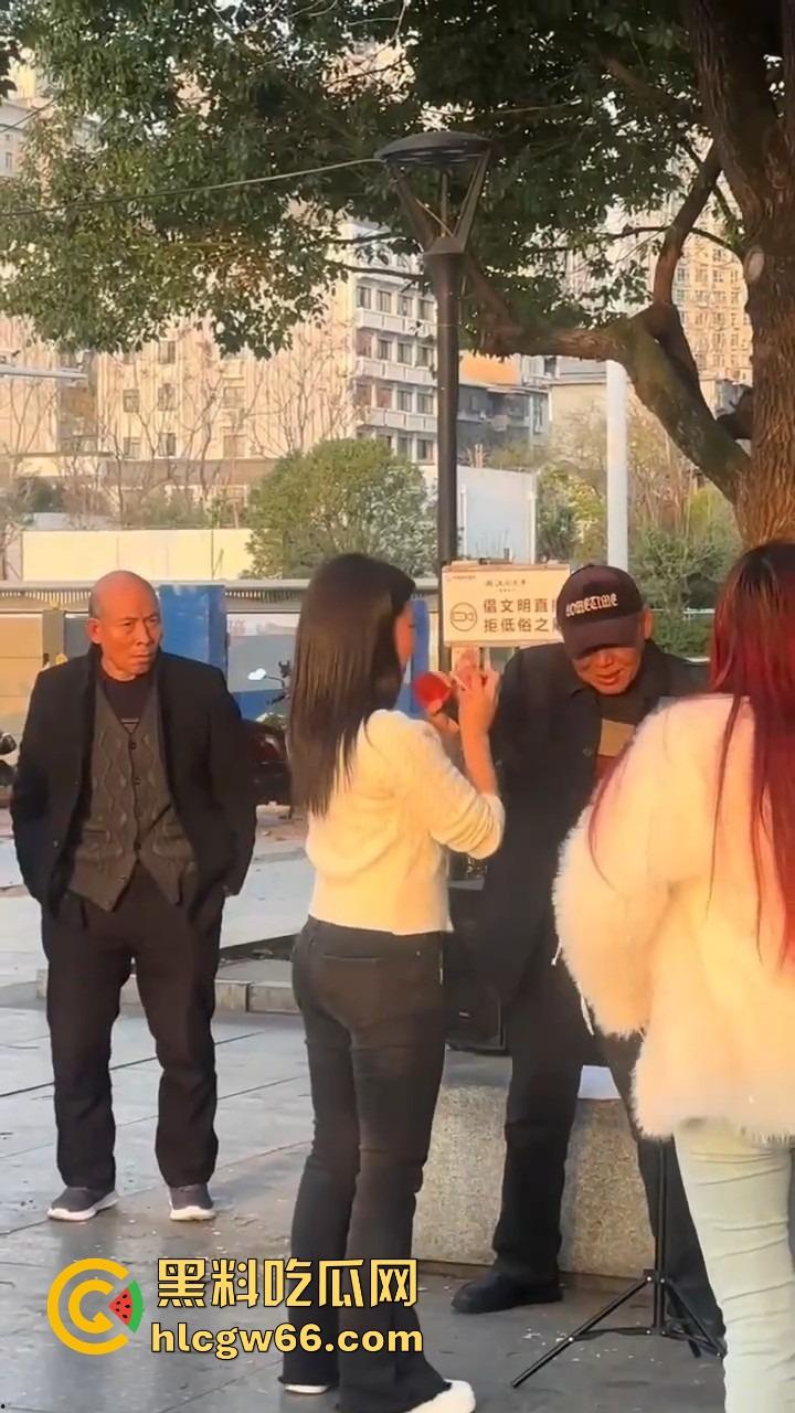 山西晋城榜一大哥线下打赏真实版拒绝中间商,拒绝平台抽成主播秒送身,钱花在刀刃上!