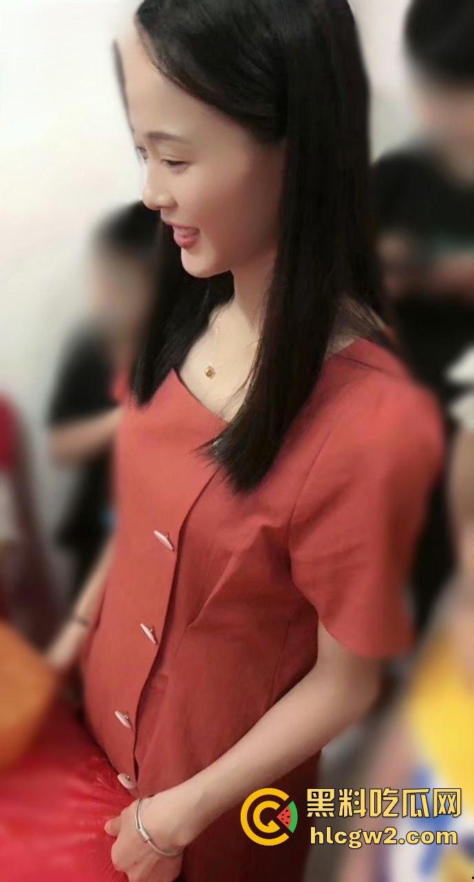 福建【郑雨桐】人妻反差震惊众人 表面端庄贤惠 私下性瘾超大 天天背着老公出去当出轨母狗!