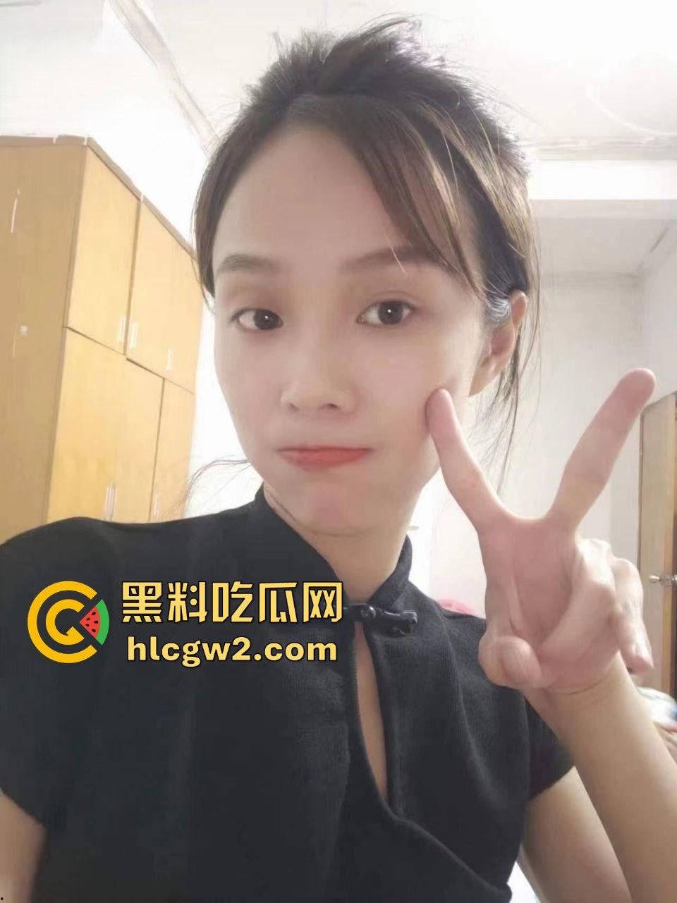 福建【郑雨桐】人妻反差震惊众人 表面端庄贤惠 私下性瘾超大 天天背着老公出去当出轨母狗!