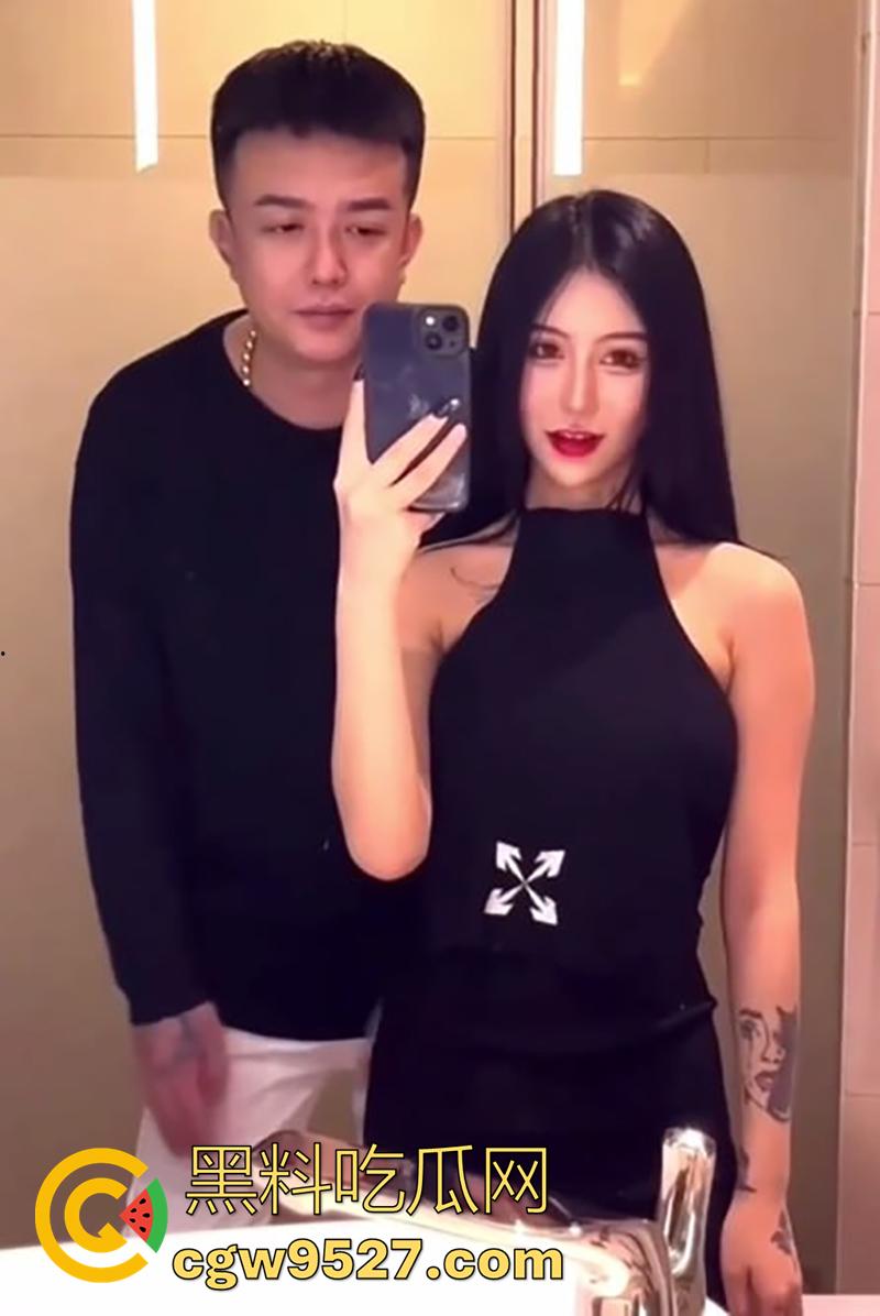 精盆反差婊【韩婧格】,红极一时的美女网红,曾经也是榜一大哥的母狗,线下大战视频被曝光!