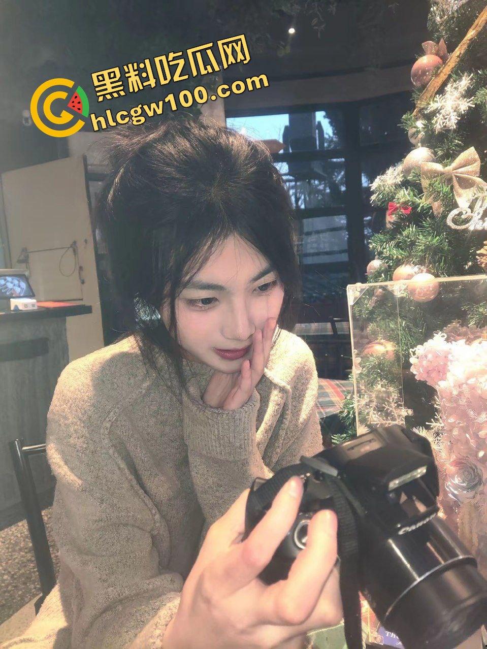 抖音清纯少女青春嫩妹女网红『孜由基』上大学发骚发情 约炮大哥诱惑吃鸡娇喘操逼!原创独家曝光!