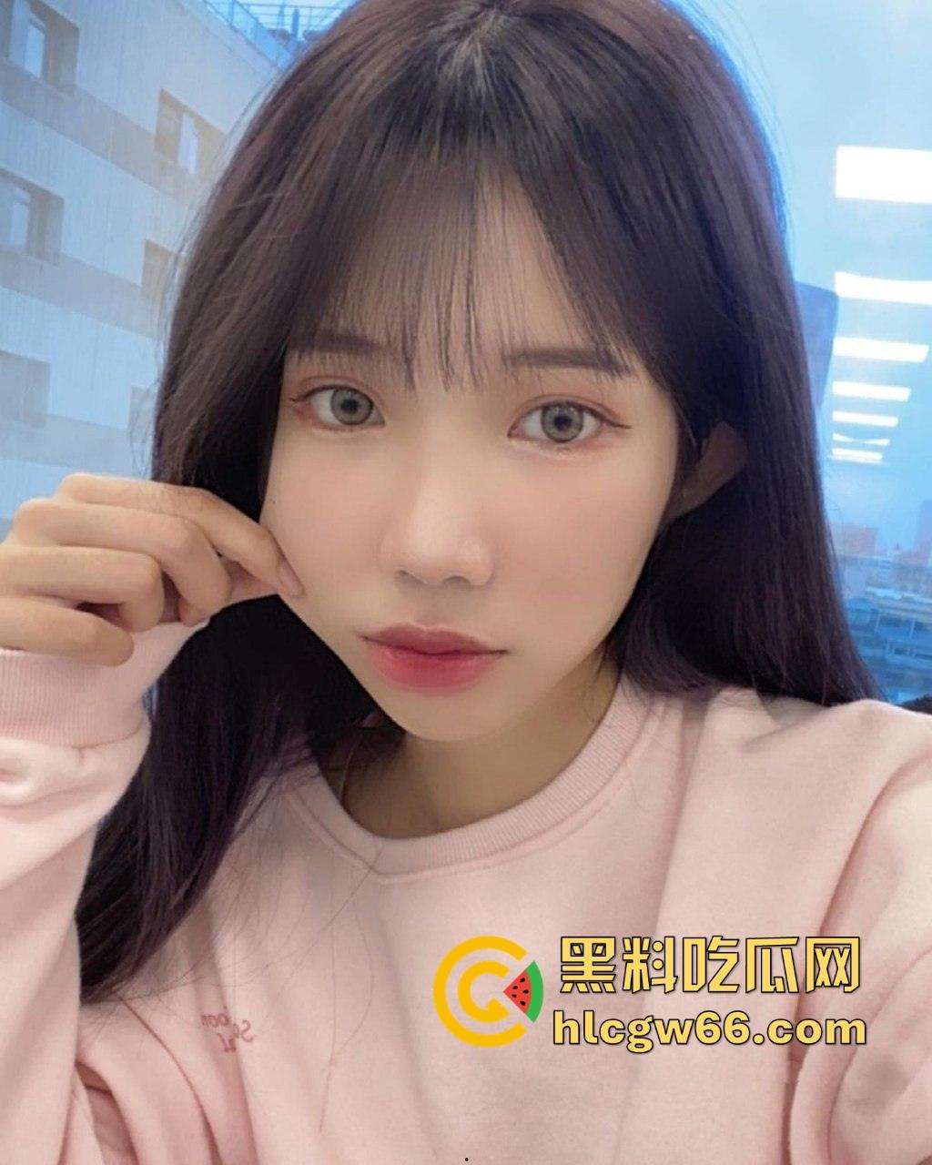 高颜值游戏主播【张优】与榜一大哥性爱视频曝光 巨乳少女身上骑 不死都得脱层皮！