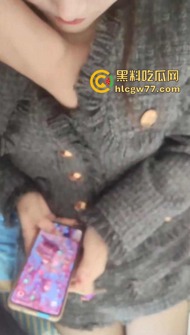 海角乱伦大神 我的姐姐和嫂子时间 姐夫被我灌多了 我在客厅把亲姐操到喷水 狠狠给他戴绿帽子!