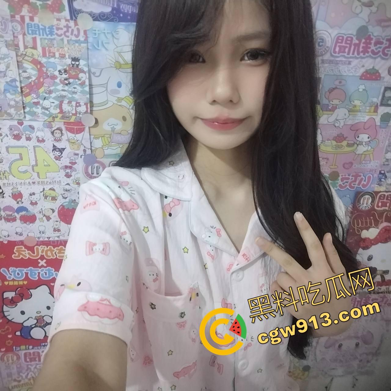 抖音极品微胖熟女【风雨彩虹铿锵玫瑰】流出,定制福利尺度突破天际,肥臀翘逼淫水横流等大肉棒!