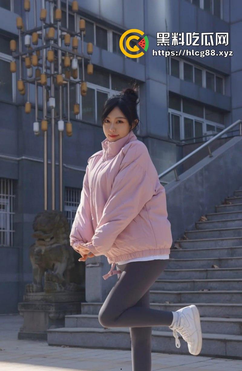 艺术书法系【黎老师】视频流出,知性女教师变反差母狗,女仆装吃鸡挨操,大奶翘臀骚炸天!