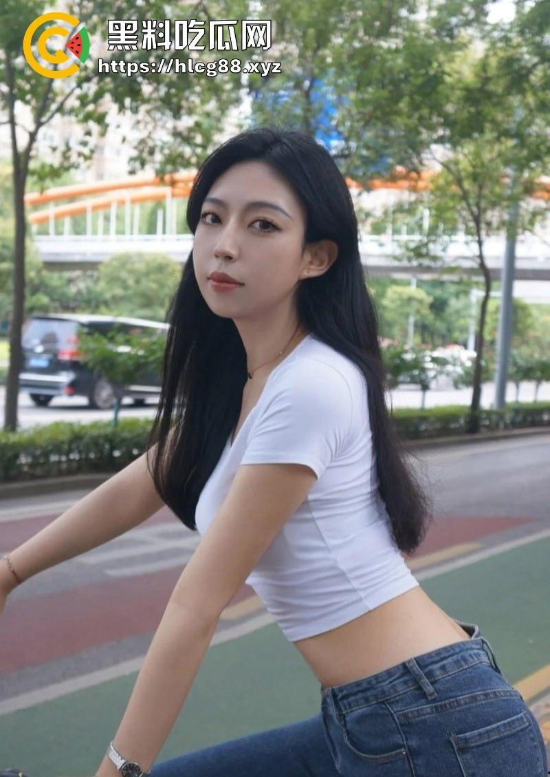 艺术书法系【黎老师】视频流出,知性女教师变反差母狗,女仆装吃鸡挨操,大奶翘臀骚炸天!