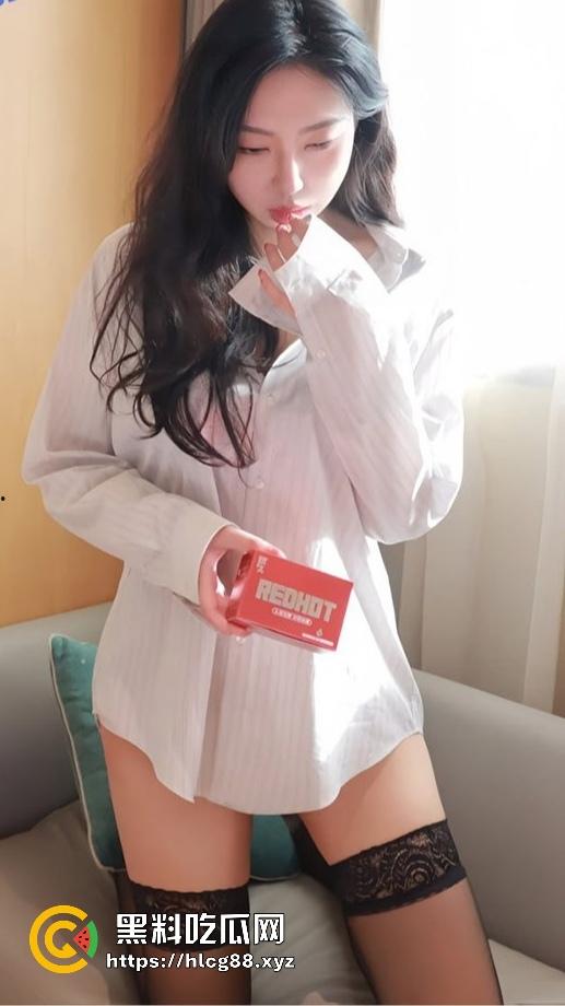 艺术书法系【黎老师】视频流出,知性女教师变反差母狗,女仆装吃鸡挨操,大奶翘臀骚炸天!