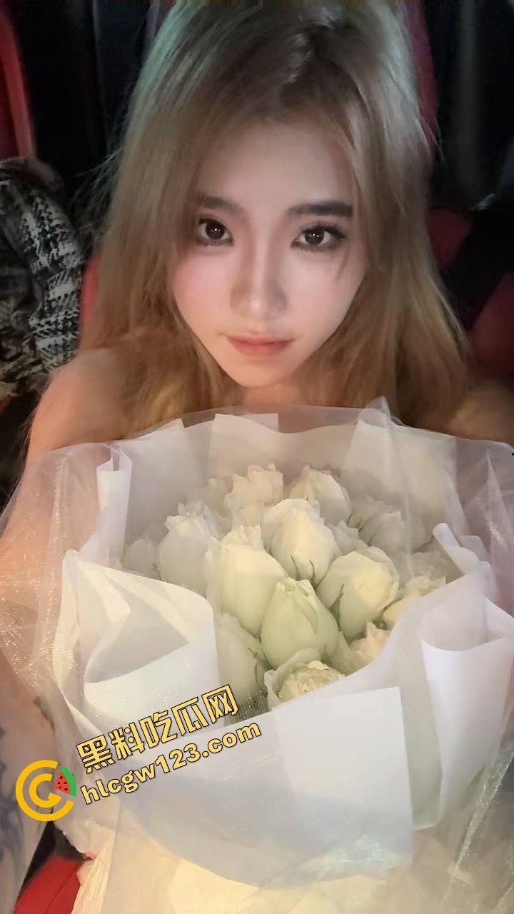 独家爆料求助贴!秒射瓜友求助刚插进去还没发力就缴械,女友骚逼太紧还是自己太废?家人们来评评理!