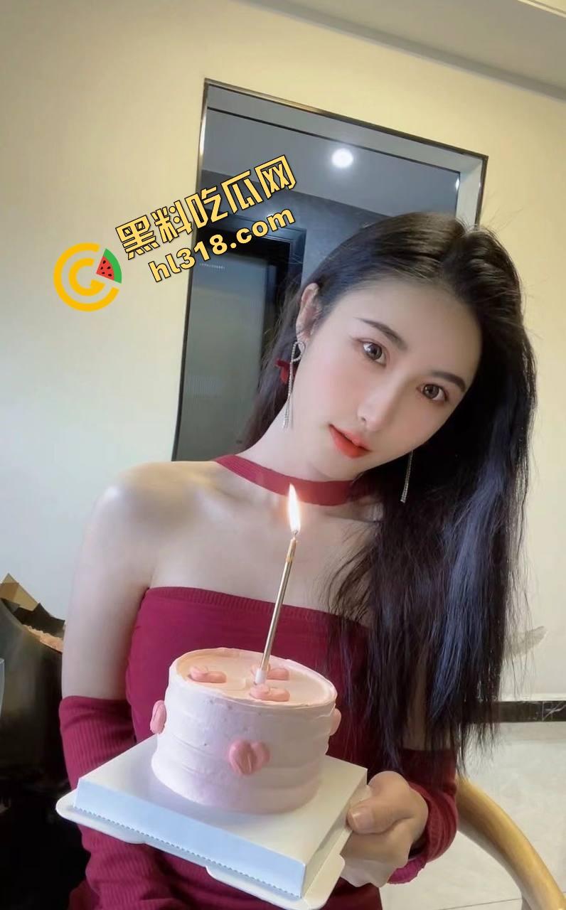 山西『李楠敏』暑假回家全程装乖,每次视频都说在忙,背地里买情趣内衣约炮前男友,被云盘相册曝光!