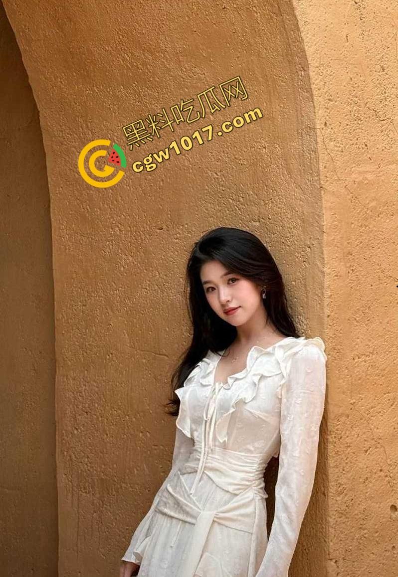 校园女神【王雪柠】翻车!清纯校花淫乱献身网剧圈,成为人尽皆知的饥渴淫娃,火辣娇躯震撼全校