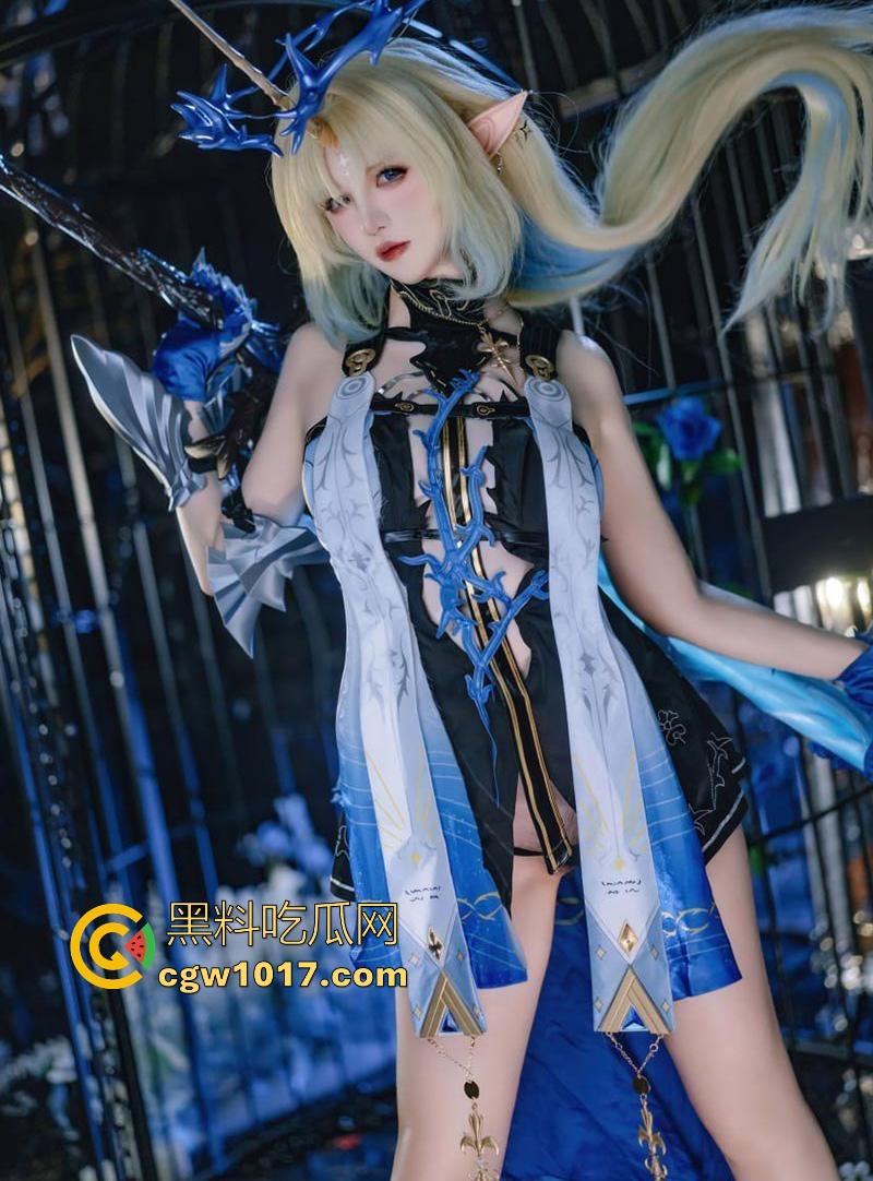 极品coser福利姬【阿薰kaOri】COS芙露德莉斯写真私拍流出,极具还原动漫人物,锁链笼中精灵扭臀挑逗,反差魅惑!