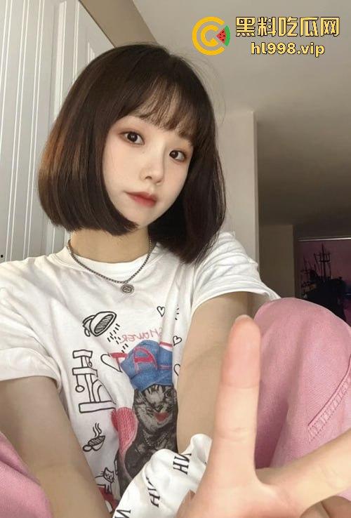 台南应用科技大学00后巨乳反差妹【赵宁】震撼泄密!眼罩手铐激情约啪,结果学长把她当野鸡玩!