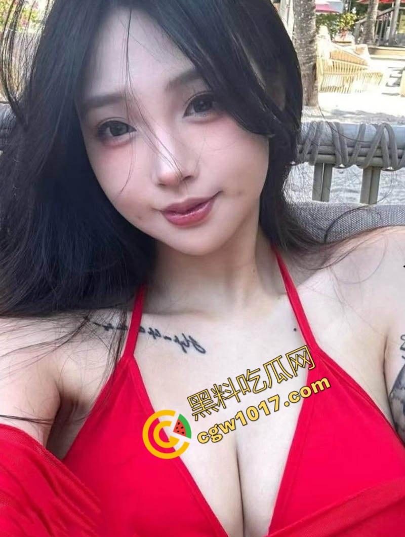 ins极品网黄【王洛馨】甜迷销魂，女神黑丝风情，炮友滴蜡狂插，淫靡视频震惊众粉