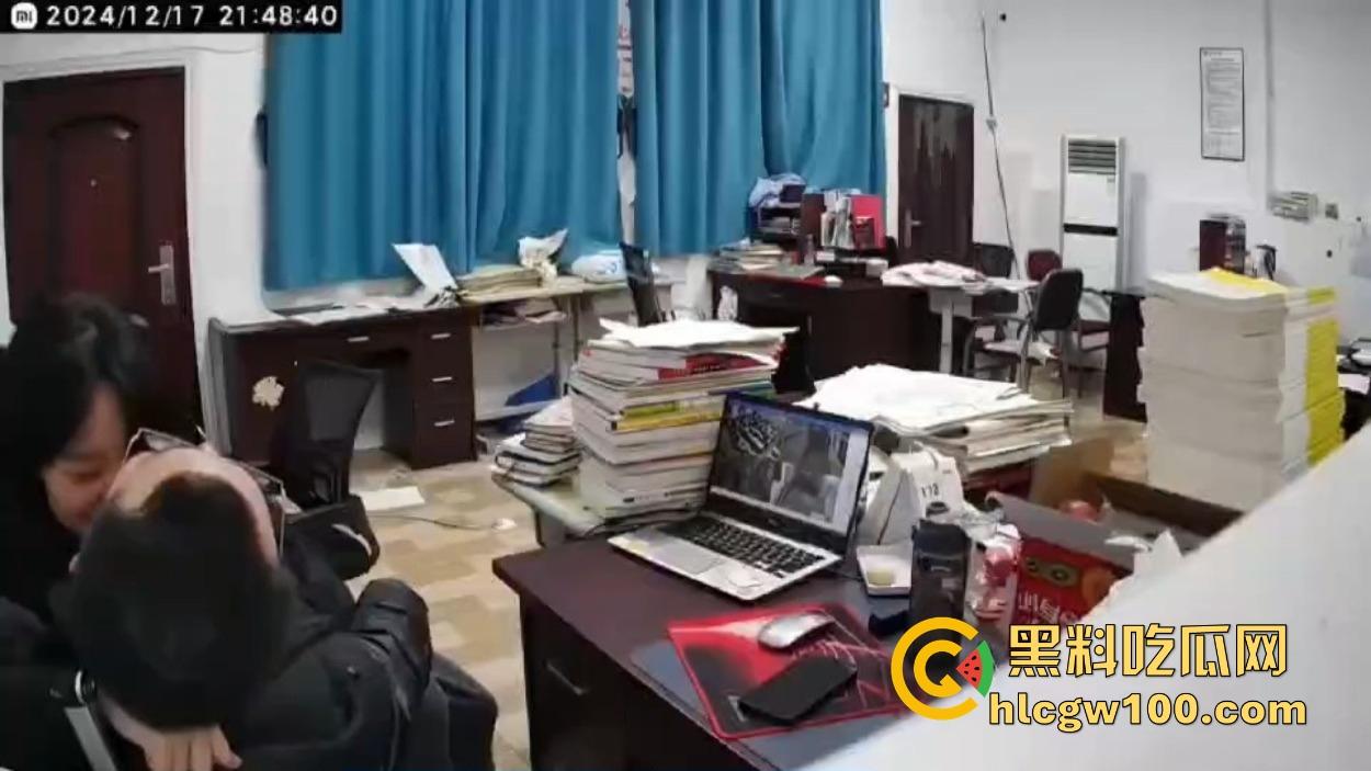 四川达州铭任园高中爆出办公室勾引学生丑闻,监控全程记录,人前讲台上授课,人后办公室搞暧昧 教书变勾引术了?