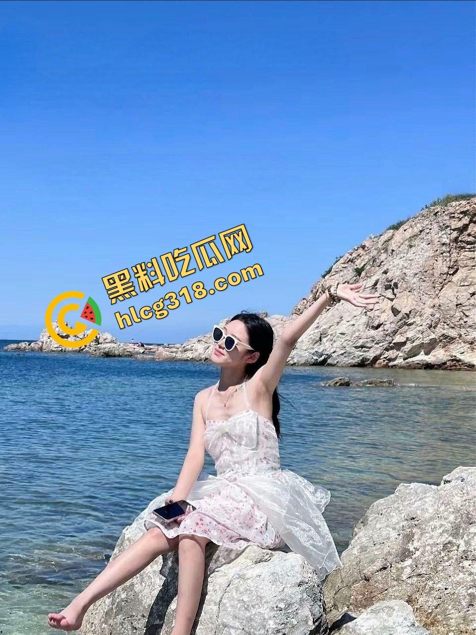 婚后六年操老婆操成亲情，隔壁浪叫勾人，逼肿喷汁操翻天还贪万人干，幻想邻居大屌内射骚货老婆！