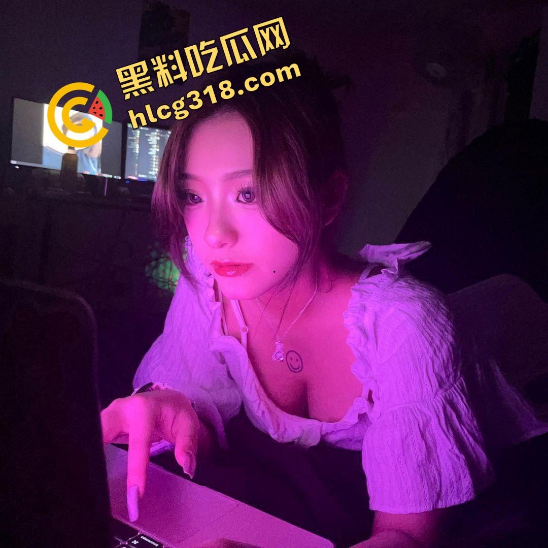 极品身材反差婊台妹,台湾医院医美助理啪啪流出,大奶翘臀被操到扭断,她的腰到底做没做环吸!